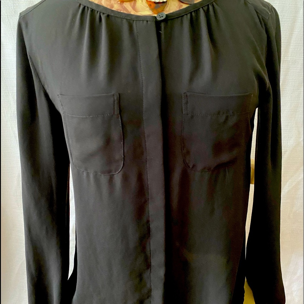 Blk too long sleeves LOFT size M